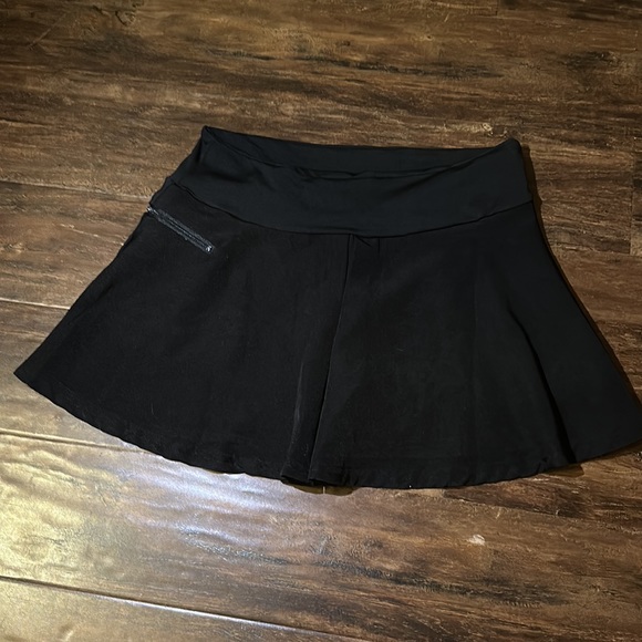 2 piece skirt bundle - Picture 3 of 4